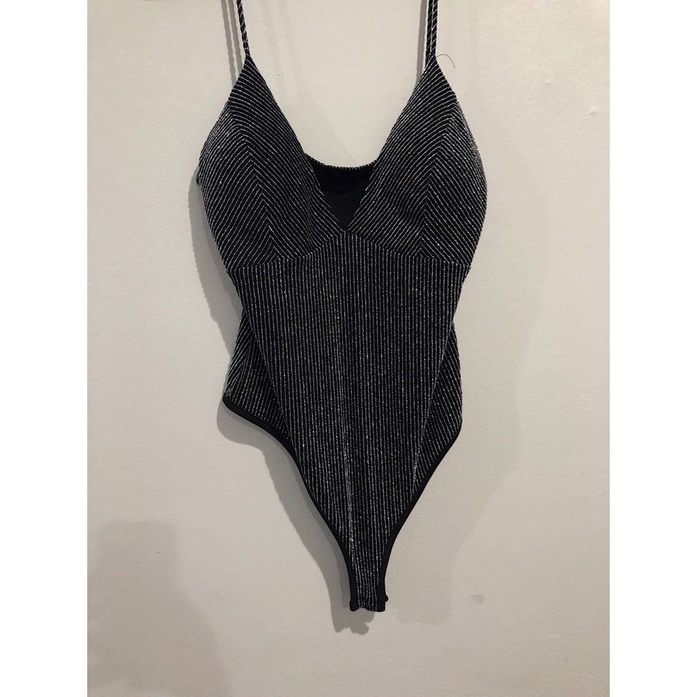 ❌SOLD❌ Black w/ Silver Accent Bodysuit